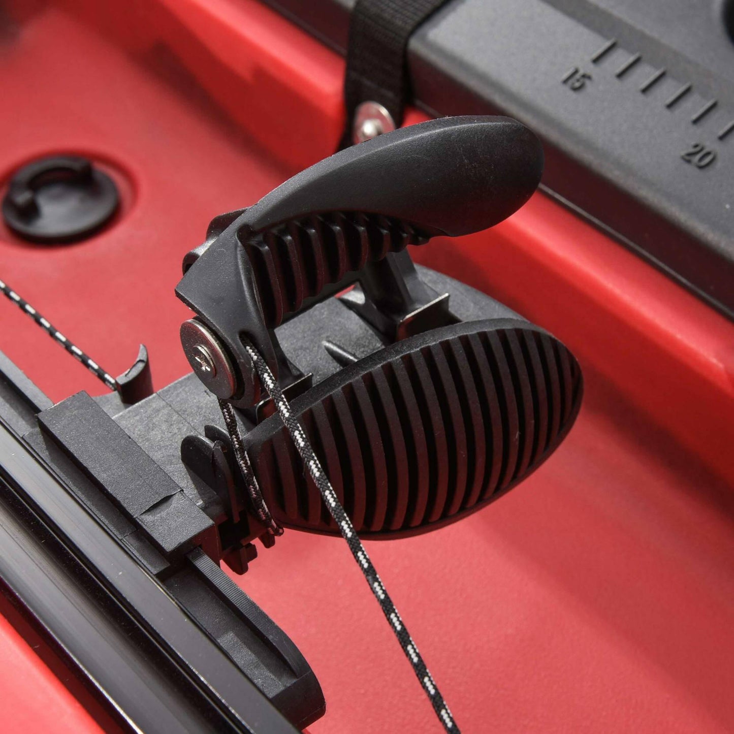 Asseyez-vous sur le kayak de pêche supérieur 13 pieds